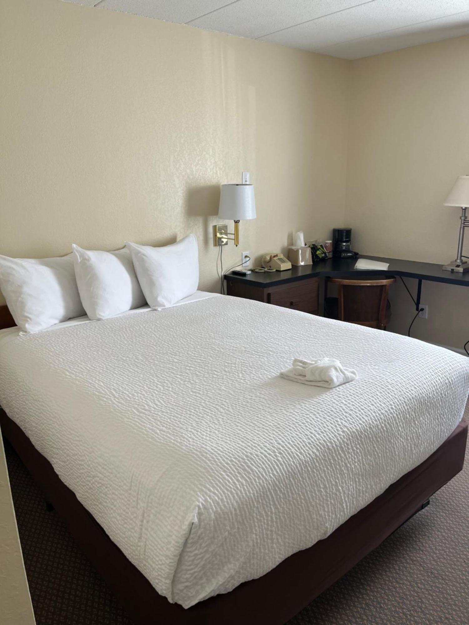 The Hudson Inn Morris Chambre photo