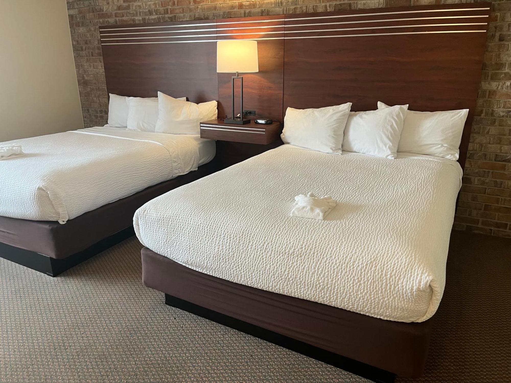 The Hudson Inn Morris Chambre photo