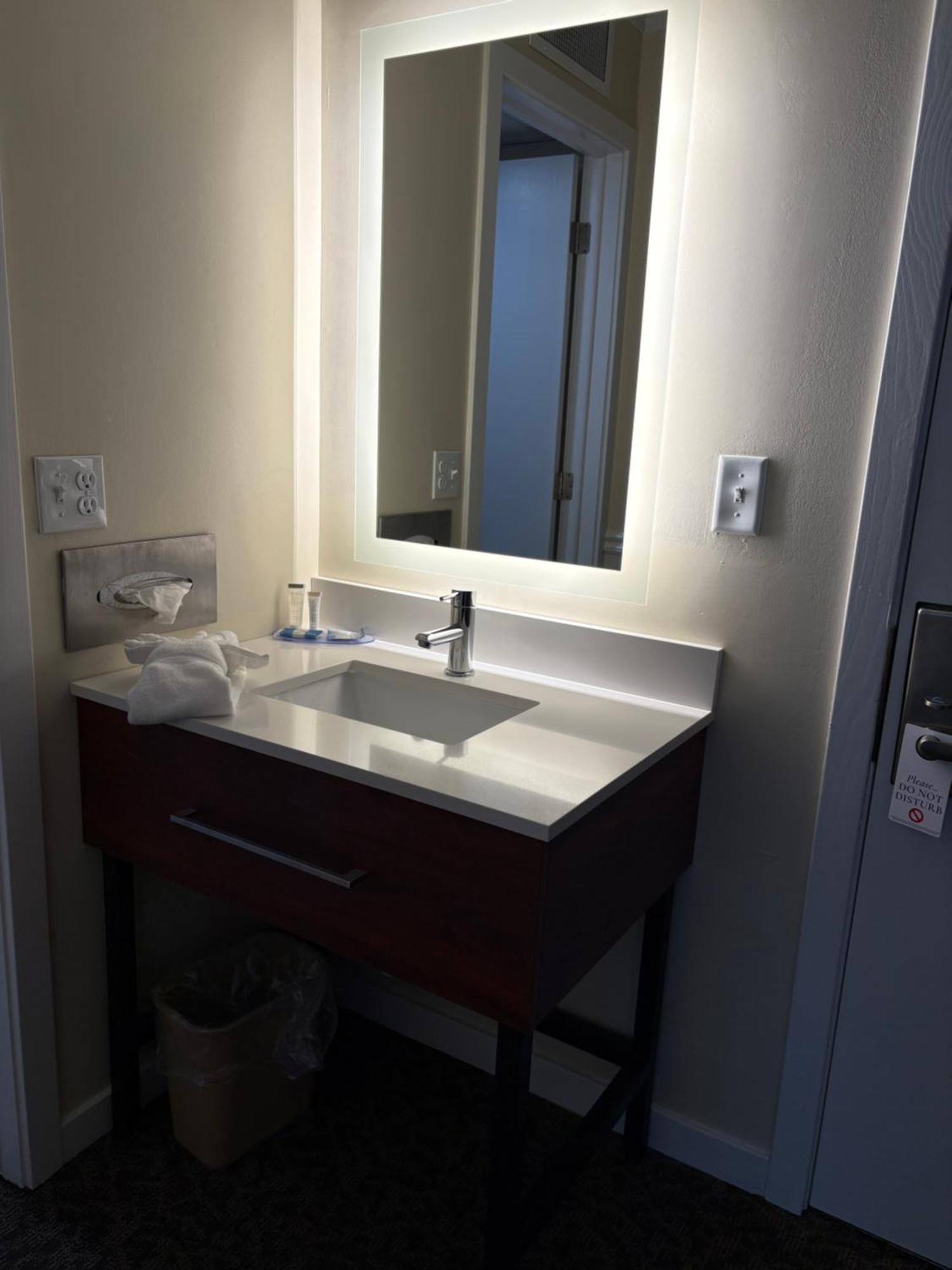 The Hudson Inn Morris Chambre photo